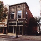 211 N Neil