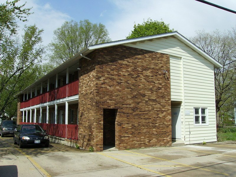 503 W Columbia
